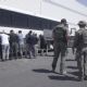 Surcorea llevará a casa a 300 trabajadores detenidos en redada en planta de Hyundai en Georgia