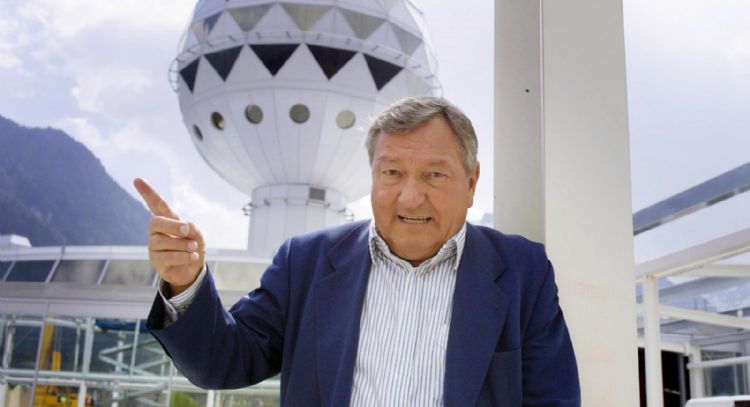 Muere a los 90 años Erich von Däniken, escritor suizo que impulsó la arqueología alienígena