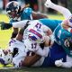 Los Bills vencen 27-24 a los Jags; es su primera victoria en playoffs como visitante en 33 años