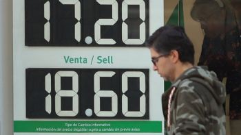 Peso abre la semana con ganancias ante amenazas de Trump a la Fed