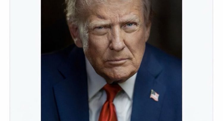 Trump comparte imagen en la que aparece como “presidente interino” de Venezuela