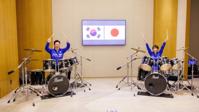 Líderes de Japón y Corea del Sur improvisan al ritmo de éxitos de K-pop en una cumbre (Video)