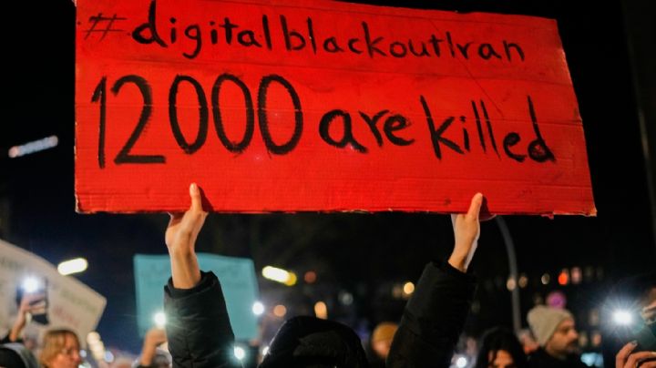 Irán cierra su espacio aéreo a todos los vuelos