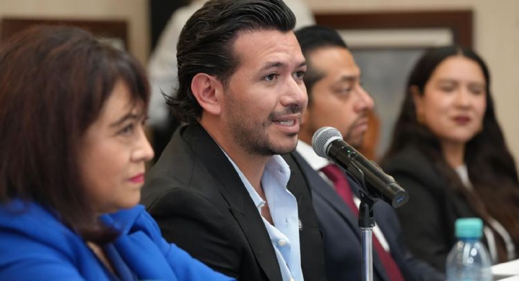 Titular de Planeación de Hidalgo se deslinda de contrato millonario adjudicado a socio de su padre