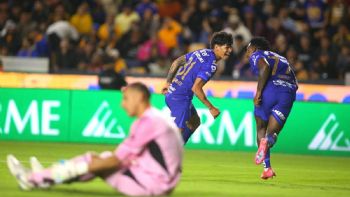 Pumas celebra ante Tigres su primera victoria; Toluca vence a Santos (Video)