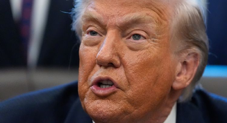 Trump amenaza con usar militares para "poner fin" a protestas en Minneapolis