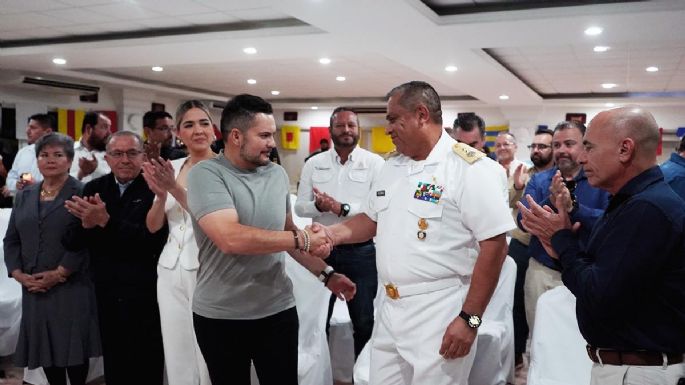 Grupo ARHE y Paquetexpress fortalecen a la Marina con donación de buque, drones y equipo