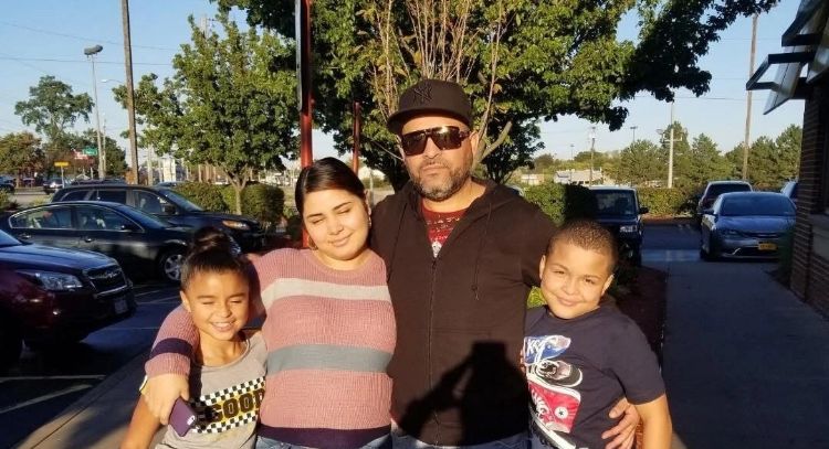 Muere cubano en centro de detención del ICE; testigo afirma que los guardias lo estrangularon