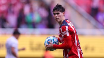 Chivas supera 2-1 a Querétaro para mantener su invicto en la Liga MX (Videos)