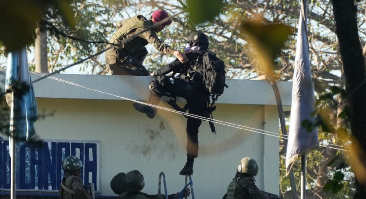 Guatemala declara estado de sitio por asesinato de siete policías tras operativos penitenciarios