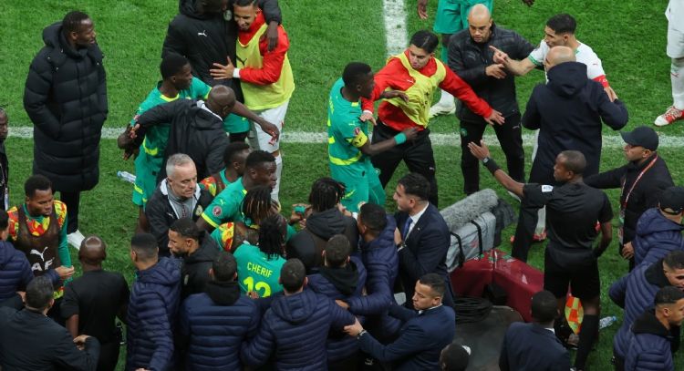 Marruecos anuncia acciones legales por retirada del campo de Senegal en final de la Copa Africana