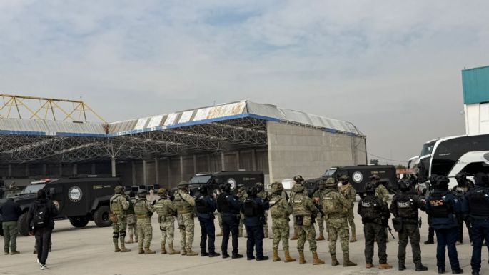 México traslada a 37 líderes criminales a EU por representar "una amenaza real para la seguridad"