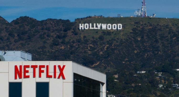 Netflix modifica su oferta sobre Warner Bros para hacerla 100% en efectivo sin aumentar los 72 mmdd