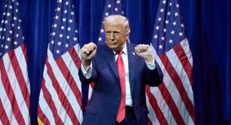 Casi 6 de cada 10 estadunidenses consideran un fracaso el primer año de Trump: CNN