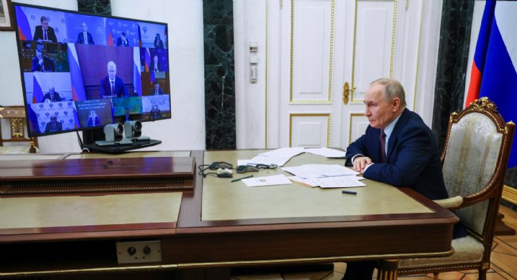 Putin afirma que no le “concierne” Groenlandia pero le pone este precio