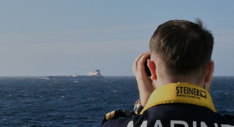 Marina francesa intercepta un buque petrolero procedente de Rusia