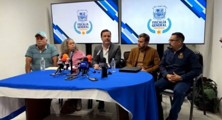 "Mi hijo resbaló solo, no fue torturado": familia de Cris Hernán acepta versión de la Fiscalía