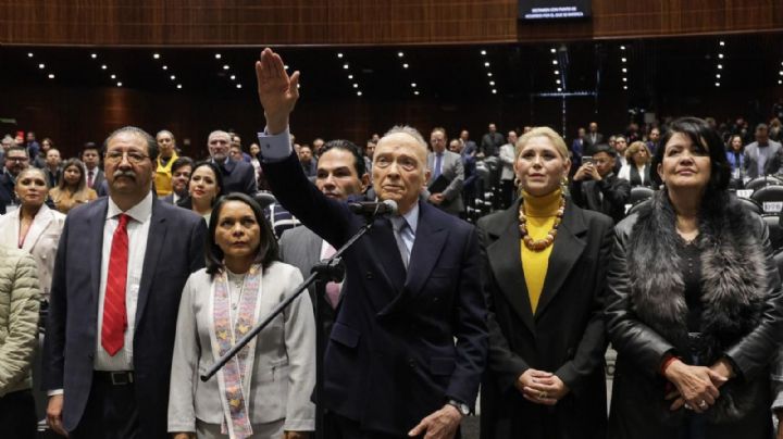 Gertz Manero rinde protesta como Embajador de Reino Unido