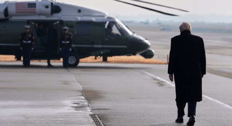 Trump visita Iowa centrado en economía, tras polémica por redadas migratorias en Minneapolis