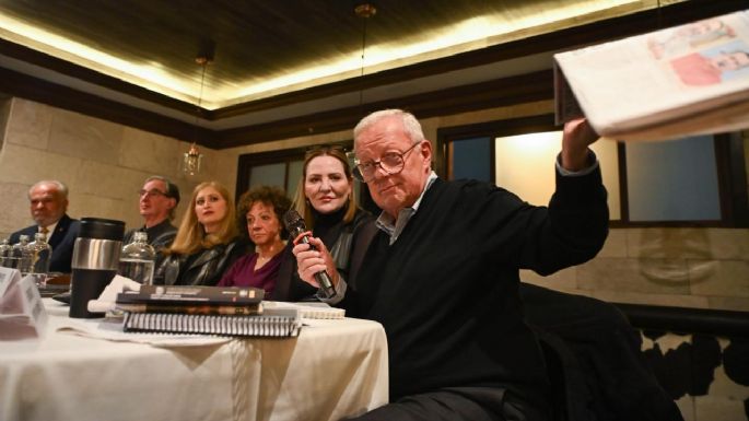 Denuncian ofensiva de Morena contra libro de la UNAM que cuestiona la sobrerrepresentación