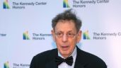 Foto ilustrativa de la nota titulada: Philip Glass cancela estreno de sinfonía en el Centro Kennedy en protesta contra Trump