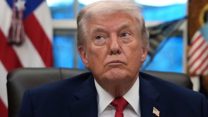 Trump anuncia aranceles contra países que envíen petróleo a Cuba