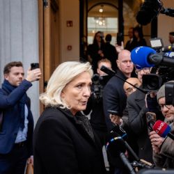 Marine Le Pen condena intervención estadunidense en Venezuela y defiende la soberanía nacional