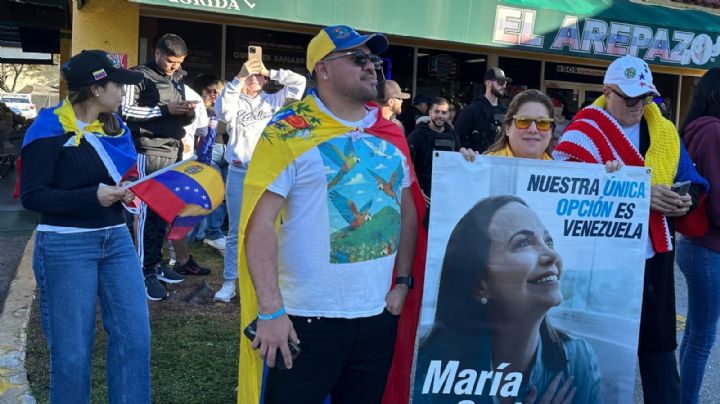 Venezolanos en Florida celebran caída de Maduro en operación militar de EU