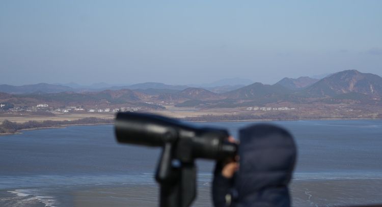 Corea del Norte lanzó un misil balístico hacia el mar, acusa Corea del Sur