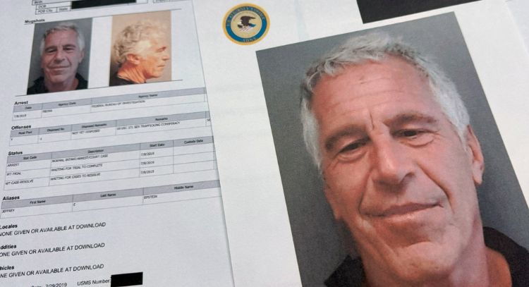 Departamento de Justicia publica millones de páginas de archivos de Jeffrey Epstein
