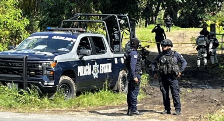 Hallan cuatro cuerpos sin vida y con signos de violencia en rancho de Sayula, Veracruz