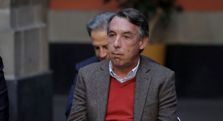 Azcárraga se deshace poco a poco de Televisa