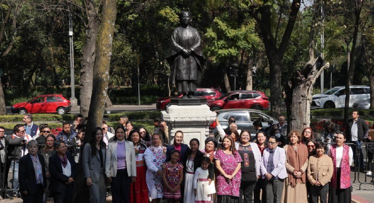 “Justicia histórica”: Sheinbaum devela monumentos a mujeres indígenas