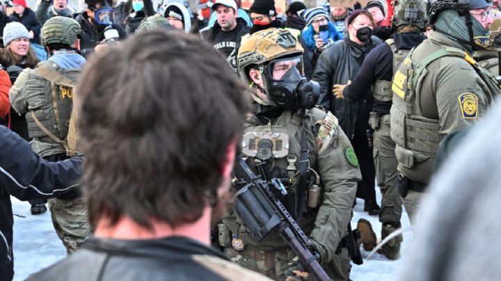 Acusan a demócratas de poner en riesgo la seguridad de EU, tras asesinada por agente de ICE (Video)