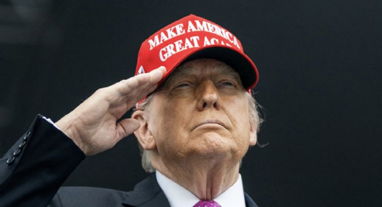 Trump propone disparar el gasto de defensa a 1.5 billones de dólares debido a “tiempos peligrosos”