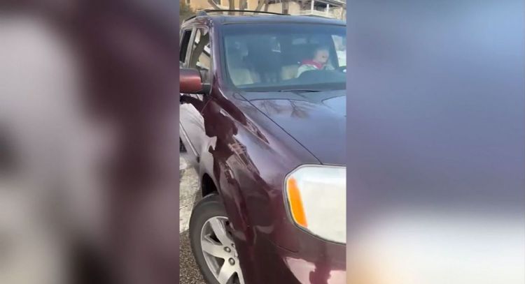 Revelan video que grabó el agente del ICE que baleó y mató a mujer en Minneapolis