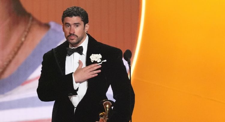 Bad Bunny hace historia en los Grammy al conquistar el premio al álbum del año