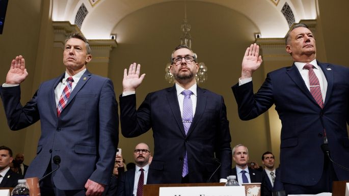 Jefe del ICE defiende redadas migratorias ante el Congreso