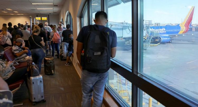 Cierre del espacio aéreo de El Paso se debió a drones de cárteles mexicanos; reanudan vuelos