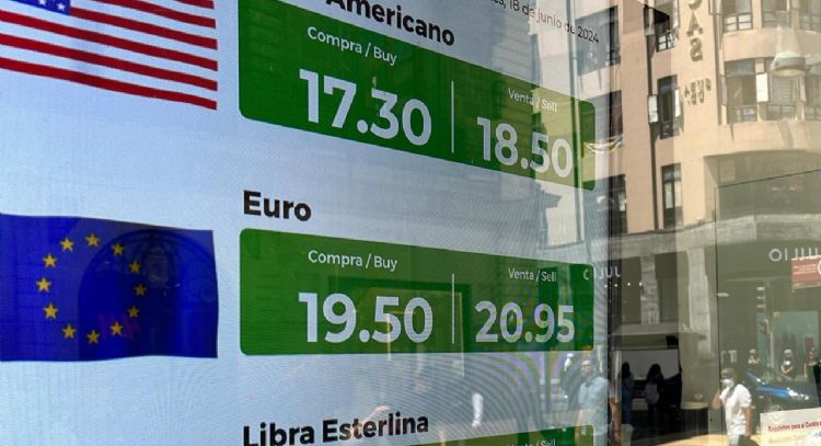 Peso pierde ante rumores de la salida de EU del T-MEC