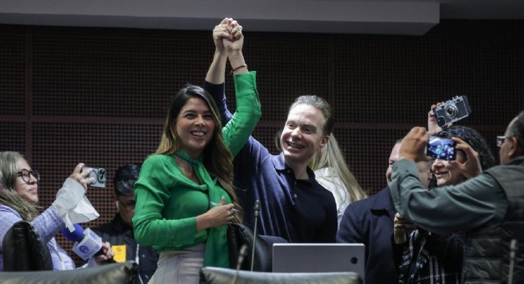 Manuel Velasco destapa a Ruth González, esposa del gobernador, como candidata en San Luis Potosí