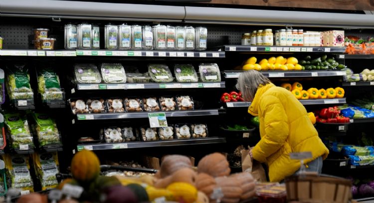 Inflación en EU sube ligeramente en enero y la tasa anualizada se coloca en 2.4%