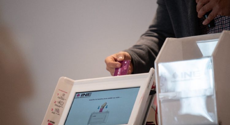 Tres pruebas piloto de voto por internet para 2027