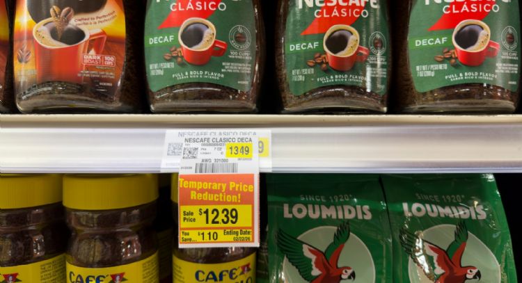 Alza del precio del café cambia rutinas diarias de algunos consumidores