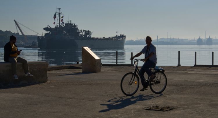 Cuba inicia con la distribución de ayuda humanitaria procedente de México