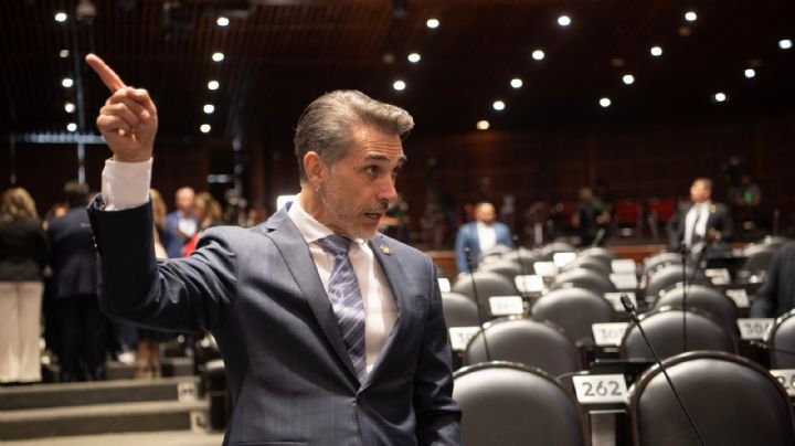 Llueven críticas a Sergio Mayer por dejar el Congreso para irse a La Casa de los Famosos