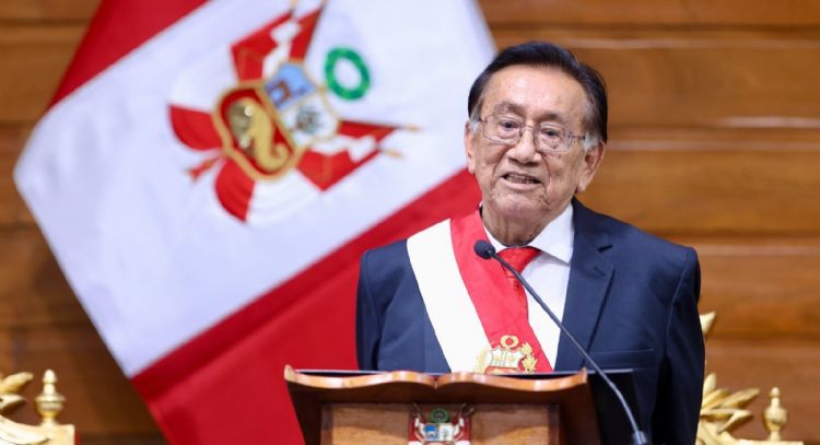 La crisis de Perú, entre la trituradora de presidentes y el “triunfo de la antipolítica”