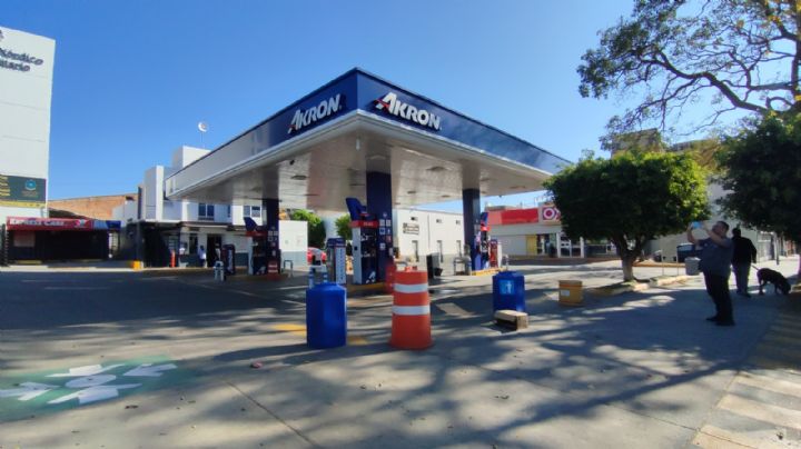 Guadalajara, semiparalizada tras narcobloqueos: en Jalisco 58 muertos, fuga en penal y Código Rojo