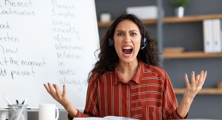 Madre golpea a maestra en kínder de Tizayuca tras acusaciones de amarrar y encerrar niños