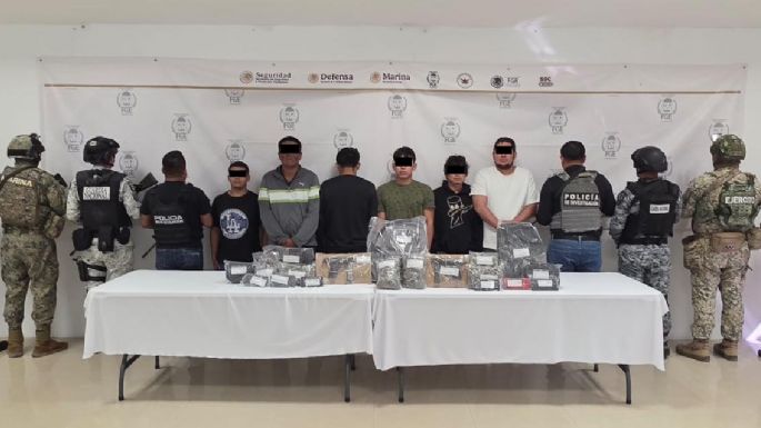 Van siete detenidos por quema de vehículos en Playa del Carmen tras muerte de "El Mencho"